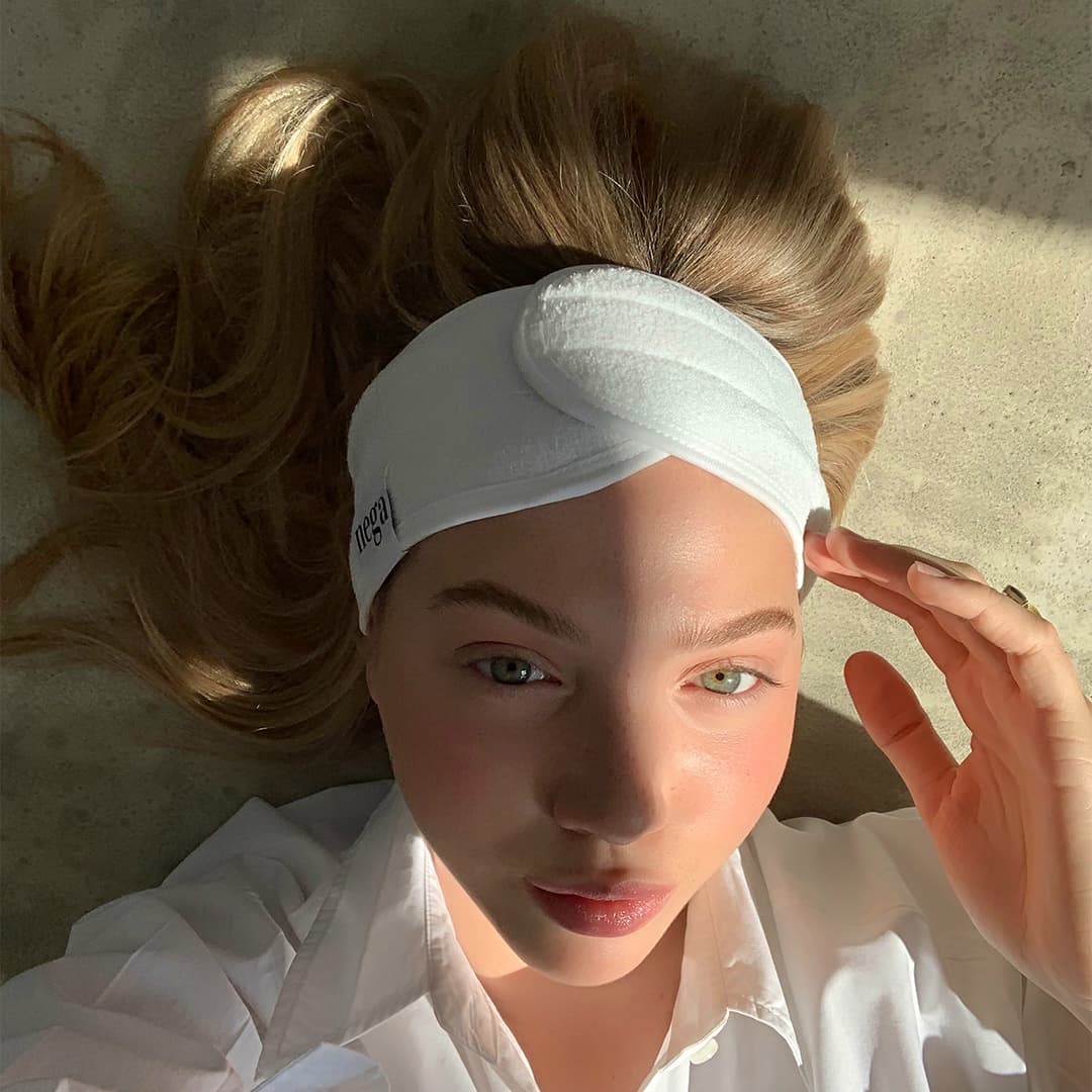 Ochranná čelenka na vlasy Nega (bílá) - 2